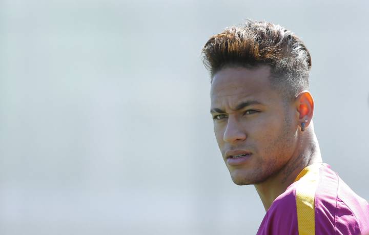Neymar elige sus tres chicas preferidas