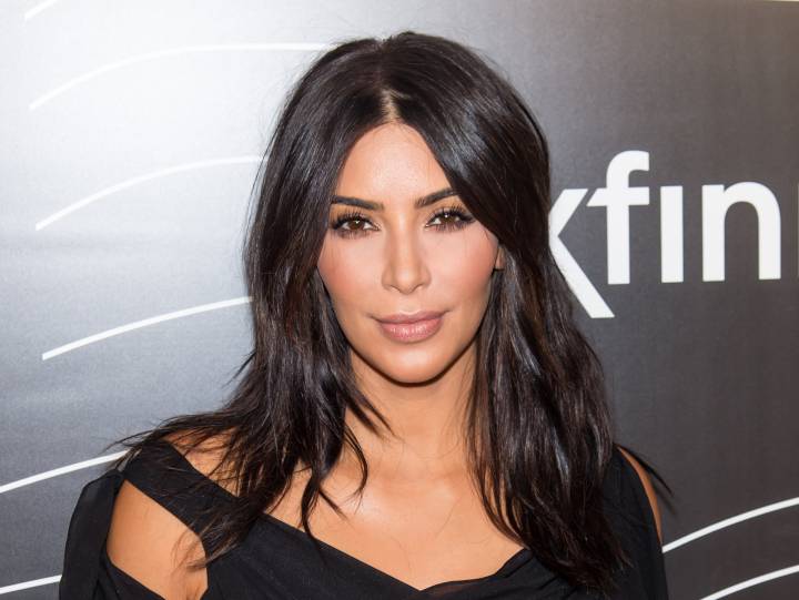 Iran acusa a Kim Kardashian de ser un agente secreto. Imagen de Kim Kardashian en los Webby Awards.