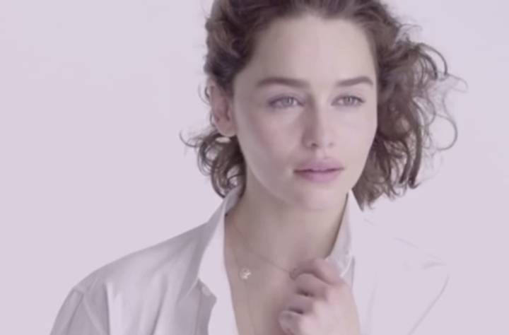 E. Clarke, E. Watson y R. Pattinson en el homenaje de Dior a Inglaterra