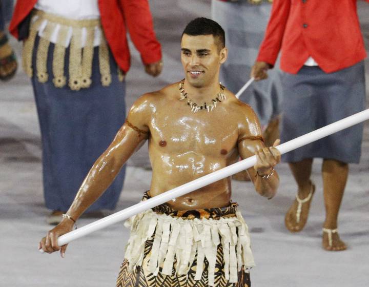 JJ.OO Río: El abanderado de Tonga revoluciona las redes sociales