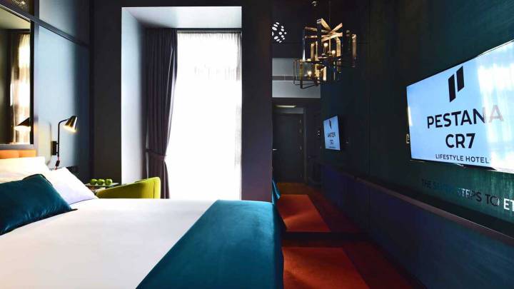 Cristiano Ronaldo inaugura su segundo hotel en Portugal