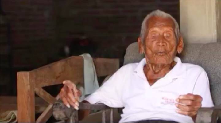 El hombre más viejo del mundo tiene 145 años y es indonesio
