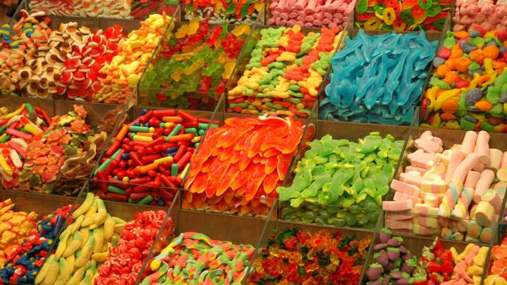 Los asquerosos 'ingredientes' reales de las chucherías