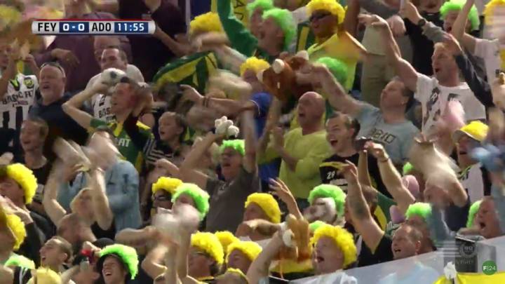 La emocionante iniciativa solidaria de la afición del Den Haag holandés