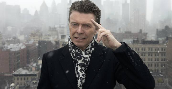 David Bowie: allegados dicen que fue un suicidio asistido