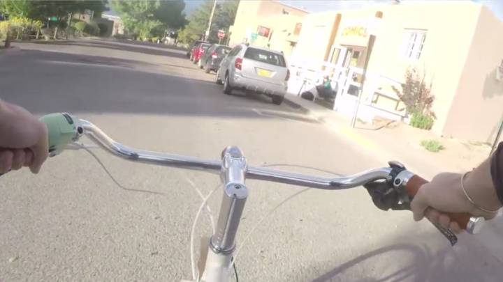 Este simple gesto puede salvar la vida de un ciclista