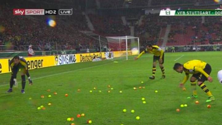 Las 7 formas de protesta más locas de los hinchas del fútbol