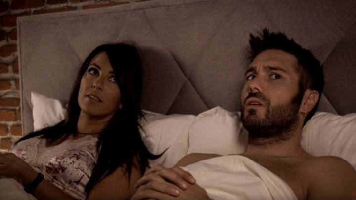 Dani Martínez e Irene Junquera, en la cama para el spot de LaLiga
