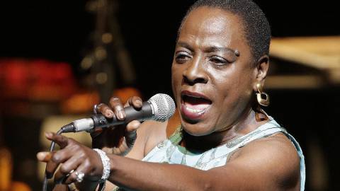 Sharon Jones en un concierto en Viena de 2014