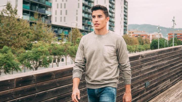 Marc Márquez de paseo por Barcelona. Instagram @marcmarquez93