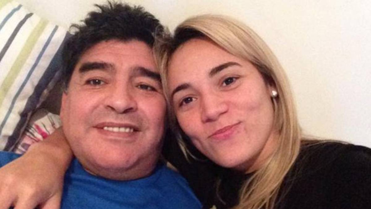 Maradona y Rocío Oliva. Foto Twitter