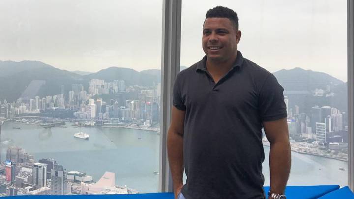 Ronaldo Nazario en el The Ritz-Carlton de Hong Kong. Foto Instagram @ronaldo