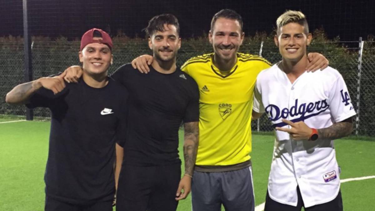 James Rodríguez juega una pachanga con Maluma