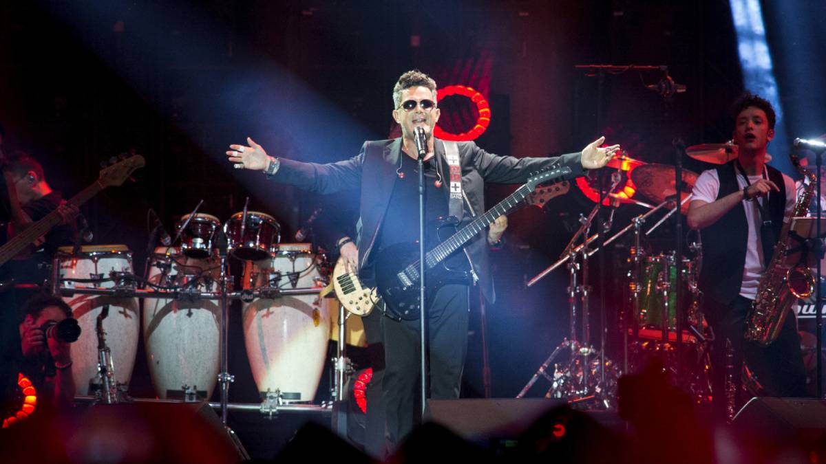 Alejandro Sanz también despide el Calderón a lo grande