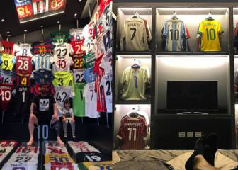 El Shaarawy imita a Messi y enseña su colección de camisetas