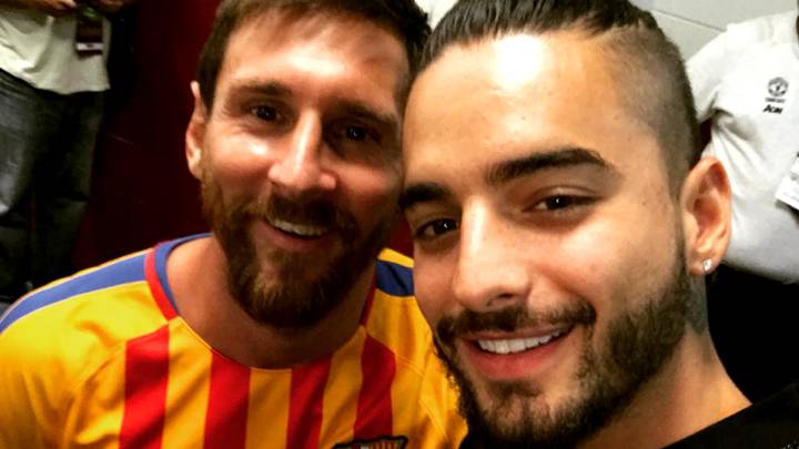 Maluma se fotografía con Messi en el Barcelona Manchester United