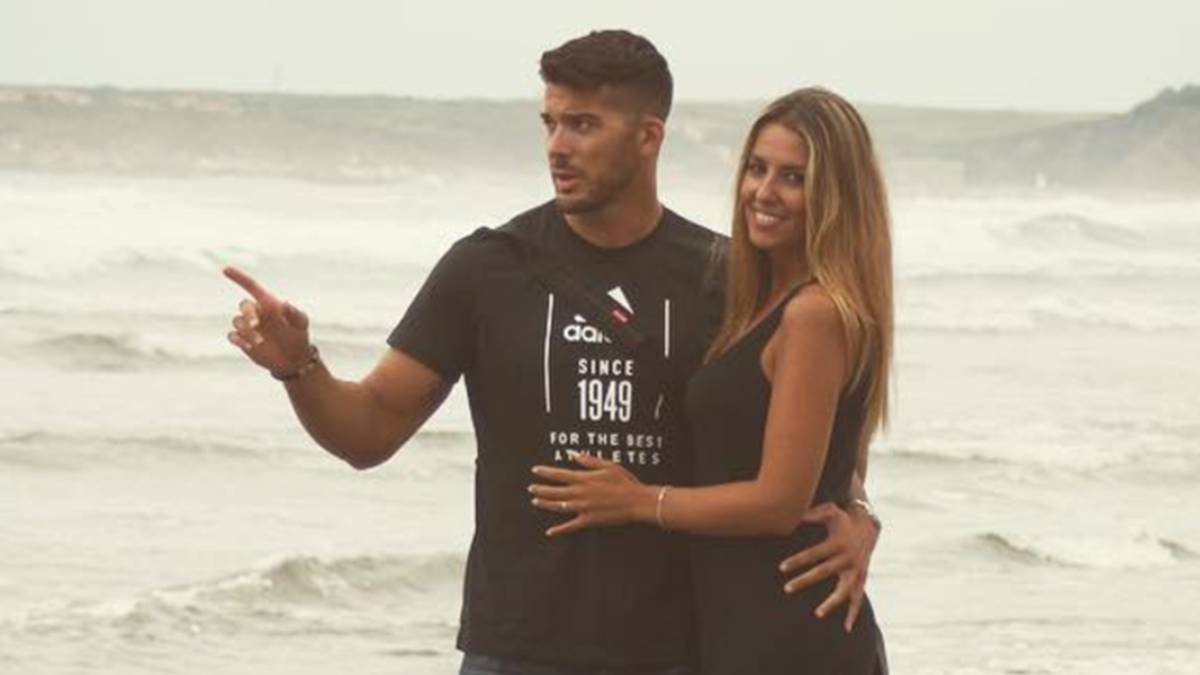 El piragüista y medallista olímpico Cristian Toro con su nueva novia. Foto Instagram @torocarballo