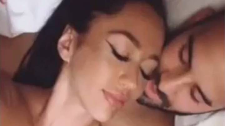 Jesé Rodríguez y Aurah Ruiz abrazados en la cama. Foto Instagram @jeserodriguez10