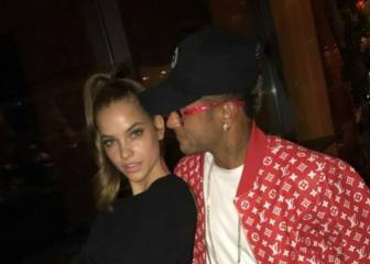 The Sun: Neymar terminó su noche de fiesta con la modelo Barbara Palvin