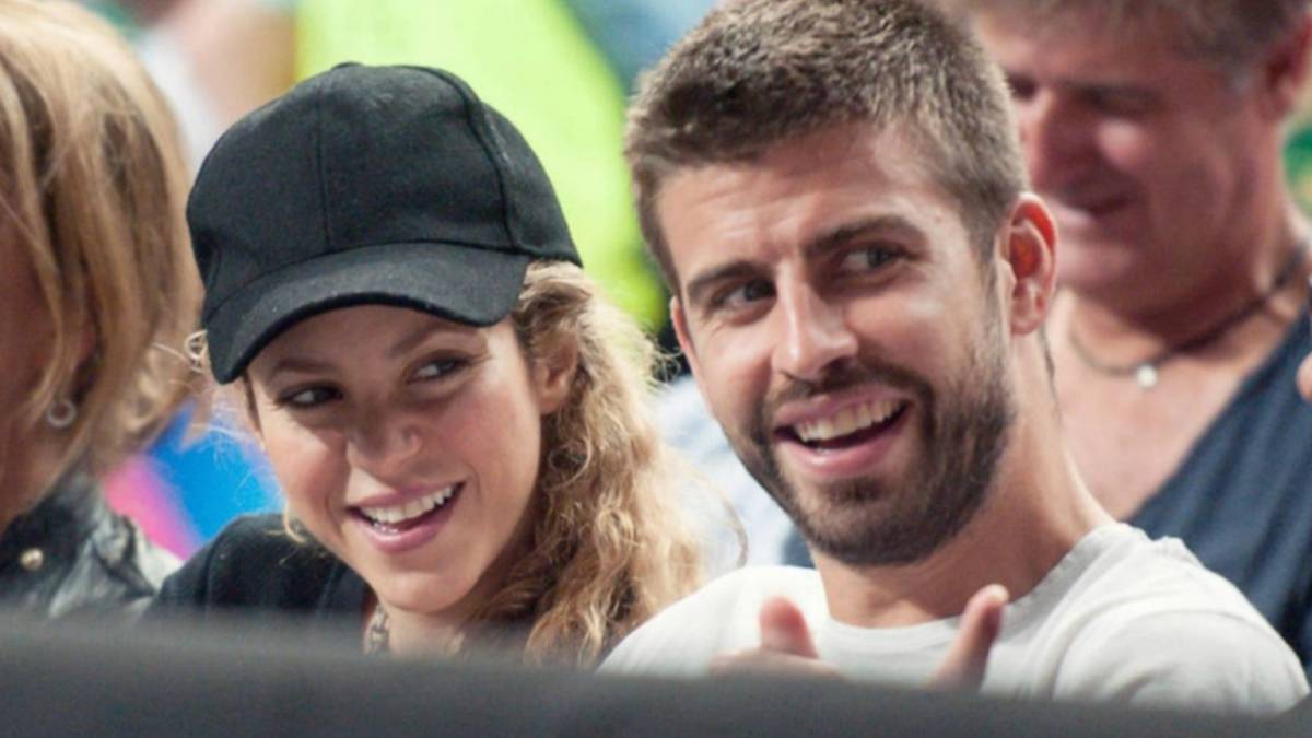 Shakira y Piqué riéndose. Foto Twitter