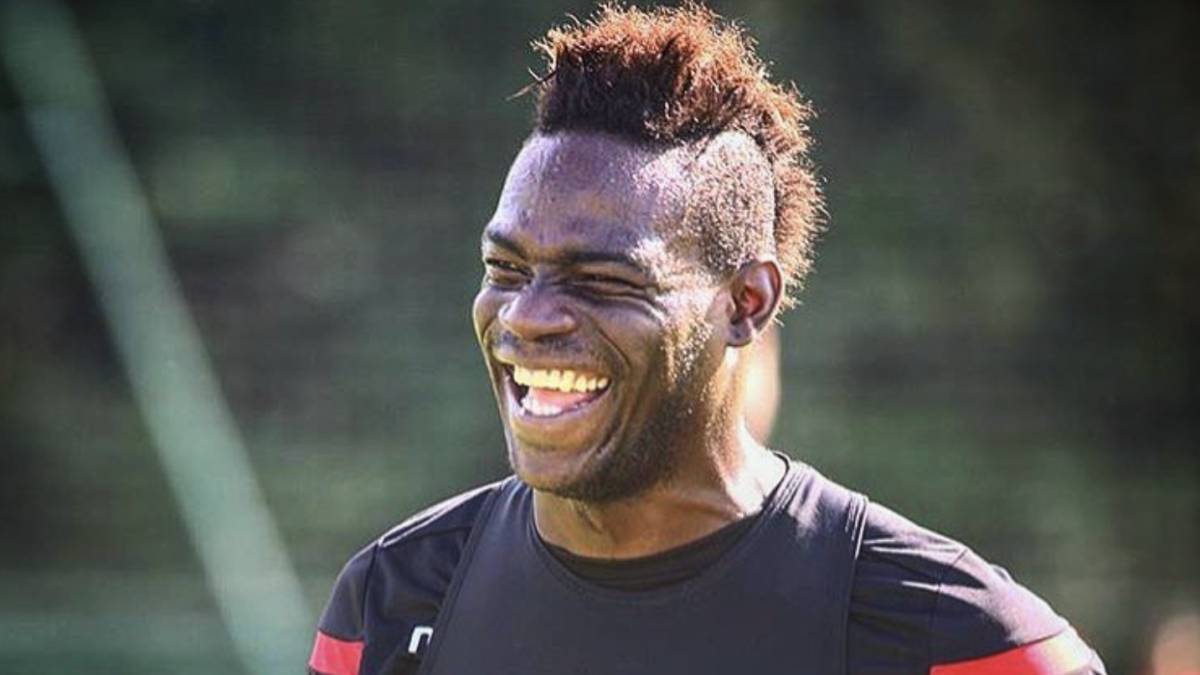 El utillero del City desvela lo que halló en la taquilla de Balotelli cuando este dejó el club. Foto: Instagram