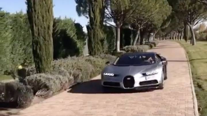 Cristiano Ronaldo: así se divierte su mejor amigo con el Bugatti Chiron de CR7