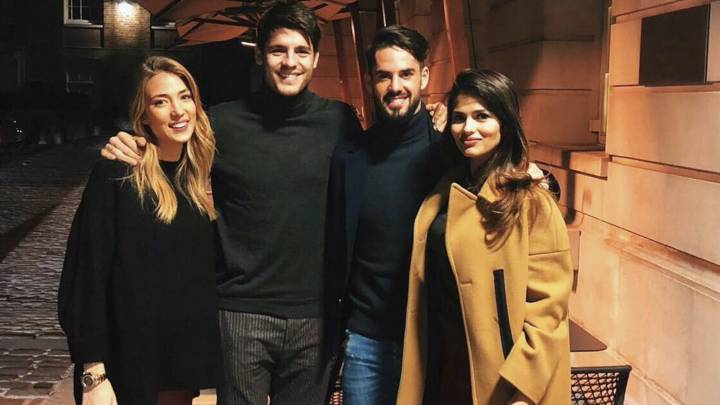 Isco y Morata disfrutan junto a Sara Sálamo y Alice Campello en Londres. Foto: Instagram