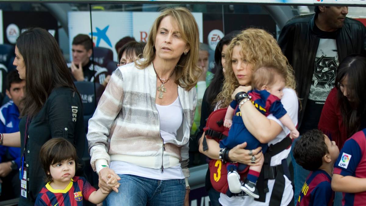 La madre de Piqué, en ambulancia tras una caída