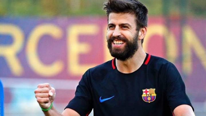 Gerard Piqué sonriendo en un entrenamiento con el Barcelona. Foto Instagram @3gerardpique