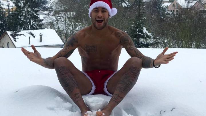 Neymar felicita la Navidad en febrero y desnudo en la nieve cinco días antes del Real Madrid PSG de Champions