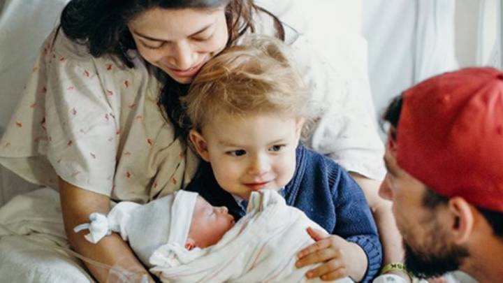Michael Phelps con su mujer Nicole y sus dos hijos, Boomer y Beckett Richard, el pequeño recién nacido. Foto Instagram @mrs.nicolephelps