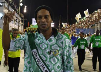 Ronaldinho asegura que es menos fiestero que antes