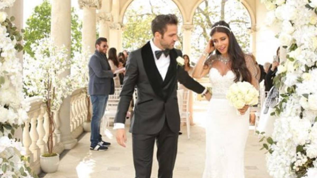 Cesc Fàbregas y Daniella Semaan en su boda. Foto Instagram @cescf4bregas