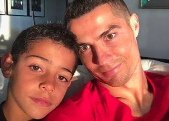 Cristiano y su familia felicitan a su hijo mayor