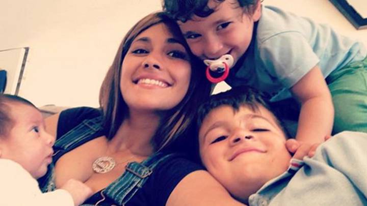 Antonella Roccuzzo y sus hijos vuelan a Rusia para arropar a Messi