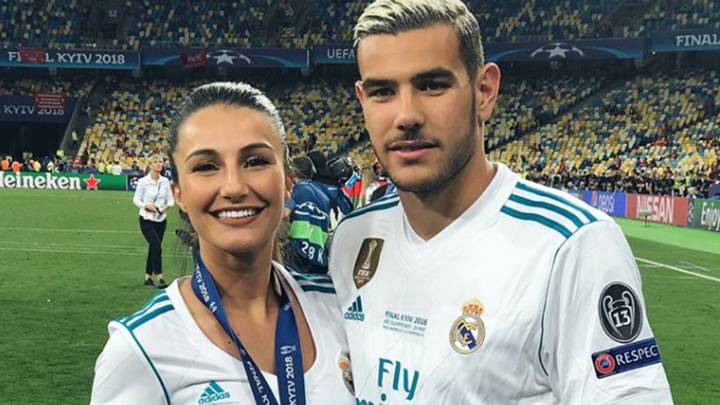 Theo Hernández y Adriana Pozueco en Kiev tras la victoria del Real Madrid frente al Liverpool en la final de la Champions League 2018. Foto Instagram @adrianapozueco