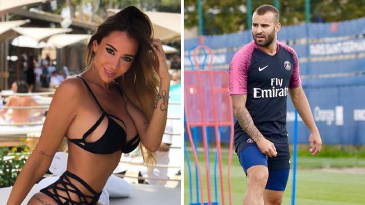 Imágenes de Aurah Ruiz posando en bikini y de Jesé Rodríguez durante un entrenamiento con el PSG. Fotos Instagram