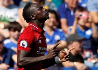 Captan a Mané limpiando los baños de una mezquita tras ganar con el Liverpool