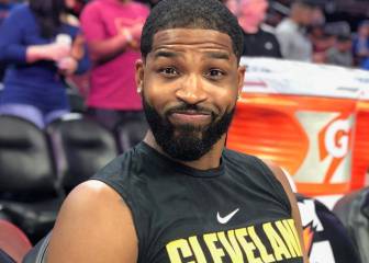 Captan a Tristan Thompson saliendo de un club nocturno con dos mujeres