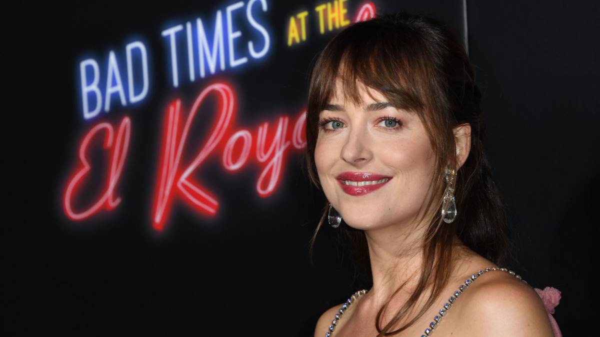 Dakota Johnson confirma por fin su relación con Chris Martin, líder de Coldplay