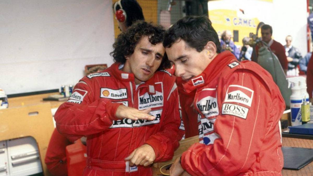 Alain Prost y Ayrton Senna durante sus años como compañeros de la escudería McLaren (1988-1989) de Fórmula 1. Foto Facebook