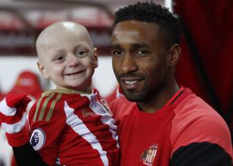 Defoe se tatúa como homenaje el nombre de Bradley Lowery