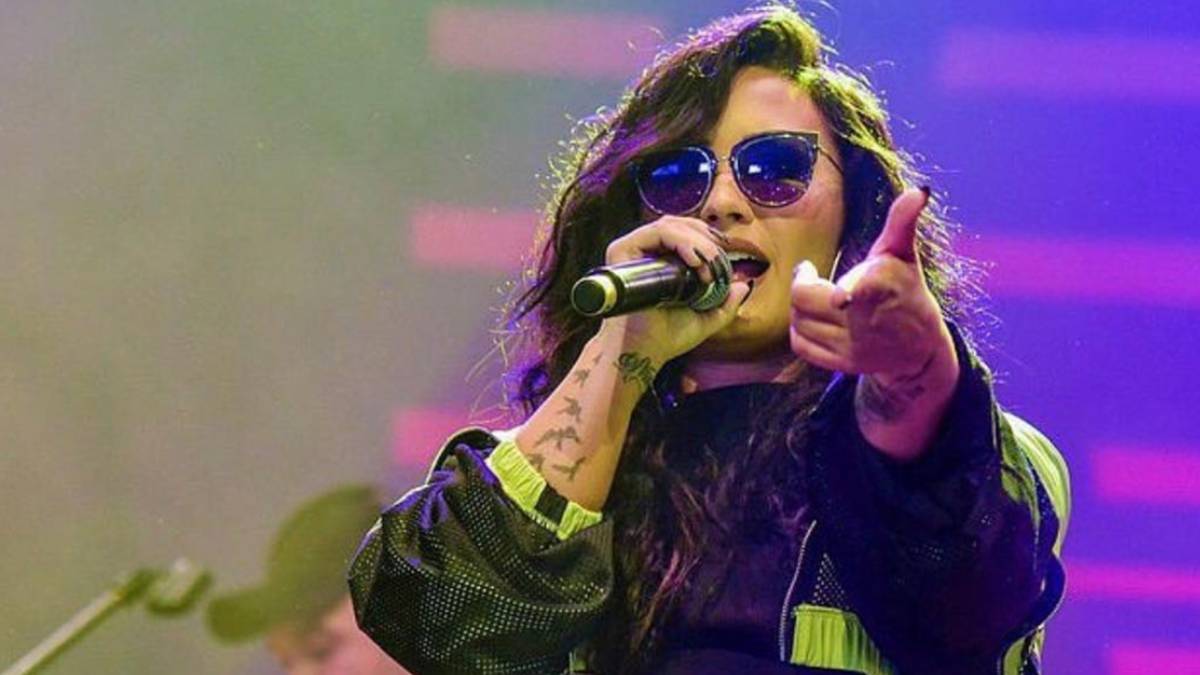 Demi Lovato durante un concierto. Foto Instagram @ddlovato