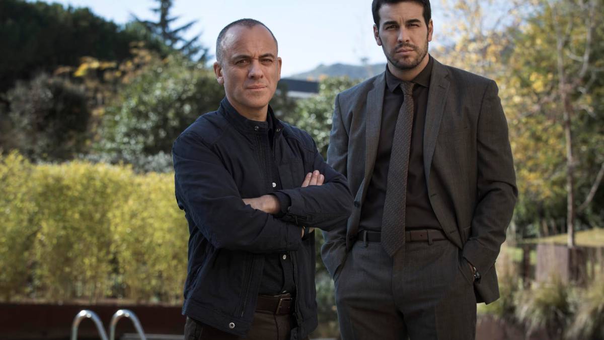 Mario Casas y Javier Gutiérrez fichan por Netflix para Hogar