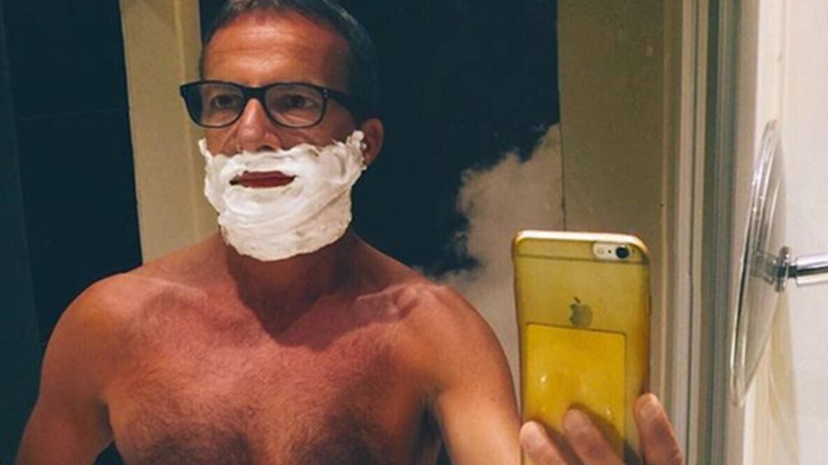 Cristóbal Soria se desnuda y se burla de la encuesta de Isco