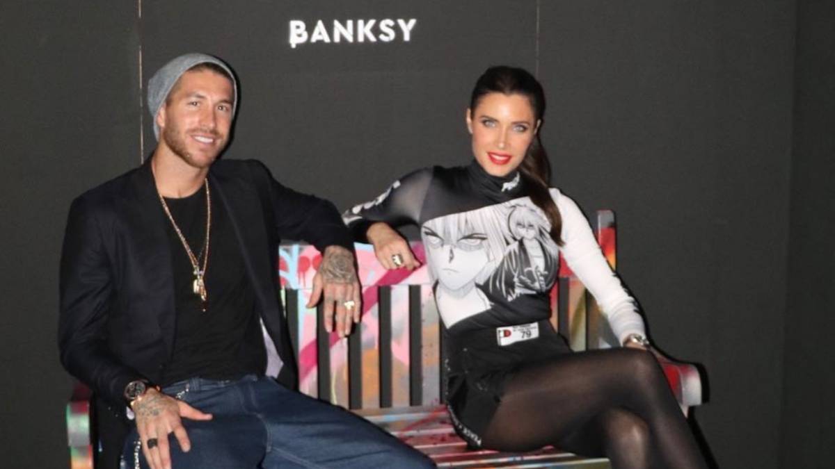 Sergio Ramos y Pilar Rubio en la exposición de Bansky en Madrid.