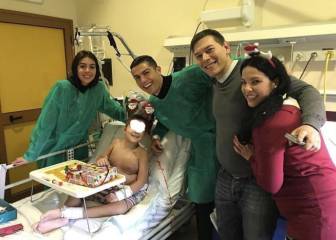 Cristiano spreads Christmas cheer in Turin hospital