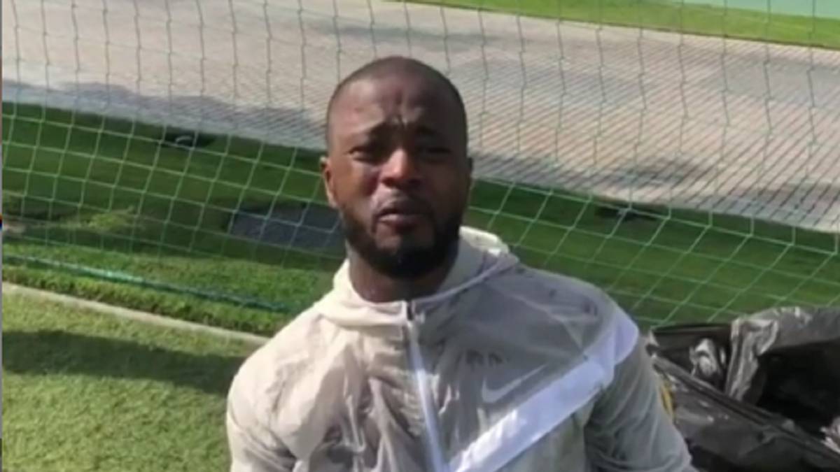 La última ocurrencia de Patrice Evra: se bebe su propio sudor