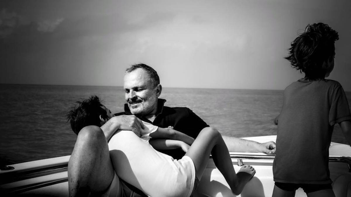Miguel Bosé, con sus hijos en Instagram en mitad del vendaval