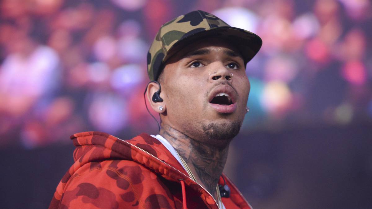 El rapero estadounidense Chris Brown durante un concierto en el "Hot 97 Summer Jam" de 2015 celebrado en el MetLife Stadium. FOTO: Scott Roth/AP
